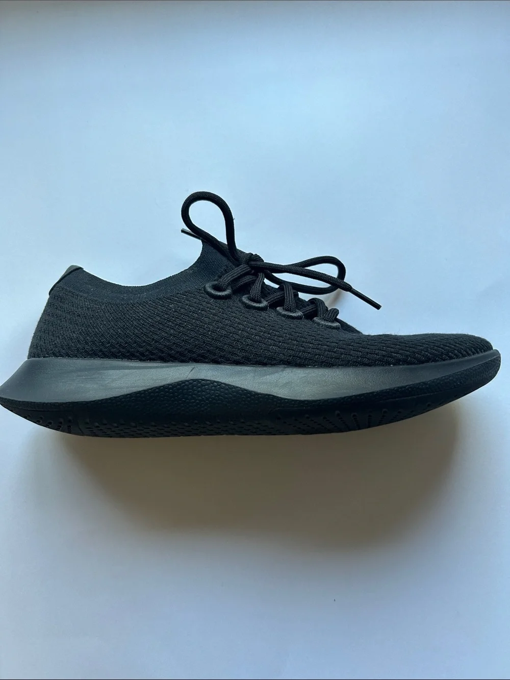 Men's Allbird Tree Runners black on black